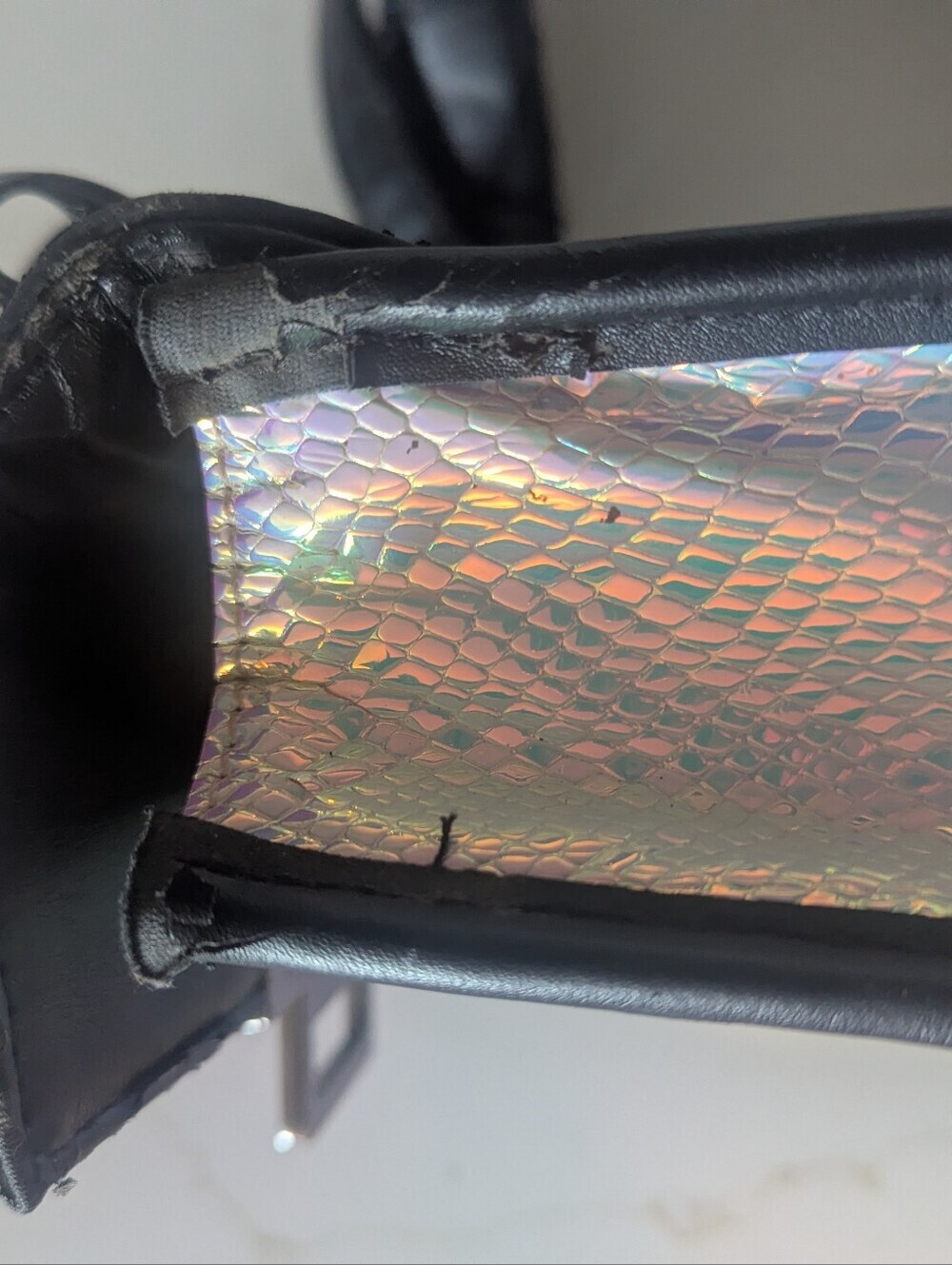 Nasty Gal x Nila Anthony Hologram At Me Bag - Picture 10 of 16